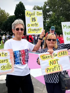 Nurses, families demand major parties make better aged care an election promise