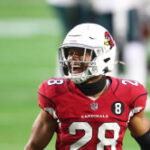 Unique groups ace Charles Washington re-signs with Cardinals on 1-year offer