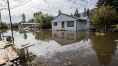 As flood dangers increase, B.C. neighborhoods are required to thinkabout ‘managed retreat’