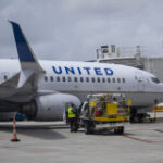 United Air Pilots Union Agrees to 14.5% Pay Hike as Travel Rebounds