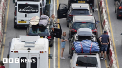 Dover and Eurotunnel lines: Gridlock continues for tourists to France