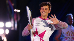 Commonwealth Games: Tom Daley demonstrations anti-LGBT laws at opening event