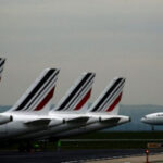 2 Air France pilots suspended after battling in cockpit