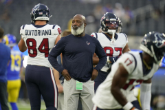 Texans coach Lovie Smith going with ‘gut sensation’ backed by information on lineup cuts