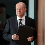 Germany: Pressure grows on Scholz over tax rip-off ties