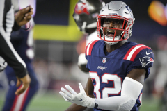 Devin McCourty reacts to Bart Scott calling Patriots’ travel strategies a ‘desperation relocation’
