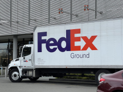 FedEx கிரவுண்ட், FedEx எக்ஸ்பிரஸ் மற்றும் FedEx ஹோம் டெலிவரிக்கான ஷிப்பிங் விலைகளை ஜனவரியில் சராசரியாக 6.9% உயர்த்த உள்ளது.
