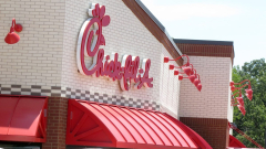 Chick-fil-A has the slowest drive-thru, researchstudy states. Another chicken chain comes in No. 1