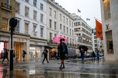 London’s Luxury Brands Suffer Tax-Free Shopping ‘Hammer Blow’