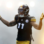 Oughtto the Steelers trade WR Chase Claypool?