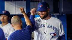 John Schneider concurs to 3-year offer to stay Blue Jays supervisor