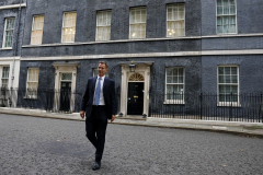 UK Leadership Vote May Delay Oct. 31 Budget Plan, Officials Say
