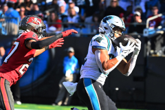 Tom Brady, Buccaneers fall to 3-4 after being drubbed by Panthers