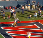 Arizona WR Dorian Singer carried in an unbelievable, one-handed catch versus USC