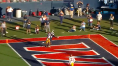Arizona WR Dorian Singer carried in an unbelievable, one-handed catch versus USC