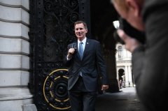 Chancellor Jokes About Britain’s Dismal Economic Situation