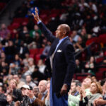 Robert Parish on how fellow renowned Celtics huge guy Bill Russell ready him to play in Boston