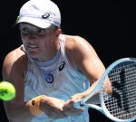 Top-ranked Swiatek falls to Rybakina in straight sets at Australian Open