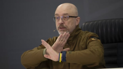 Ukraine to change defence minister as combating raves in Donetsk