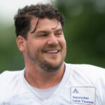 Titans dropped off Taylor Lewan’s personalbelongings at his front door