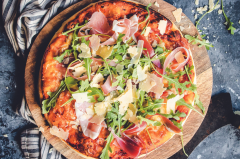 Parmesan, Prosciutto & Rocket Pizza