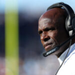 Alabama workswith Charlie Strong to protective expert function
