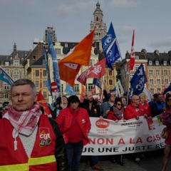 Definitive day for Macron’s pension gamble in tense France