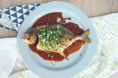 Fried Pomfret with Soy Sauce