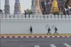 Male charged for anti-112 graffiti at Wat Phra Kaew