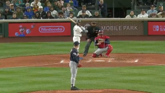 Mariners fans attempted to rattle the Guardians by loudly counting down the pitch clock
