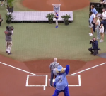 The Rays honored Don Zimmer with a heartfelt first-pitch minute inbetween his boy and great-grandson