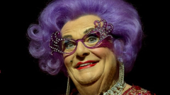 Barry Humphries, distinguished star behind Dame Edna Everage, dead at 89