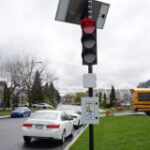 Quebec traffic light benefits great behaviour