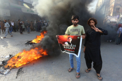 Demonstrations emerge after previous Pakistan PM Khan apprehended