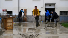 Italy cleansup up following fatal floods