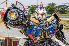 Scrap metal-built ‘Transformer Museum’ draws travelers