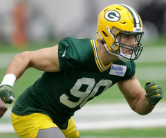 Packers top choice Lukas Van Ness brings power and interruption to OTAs