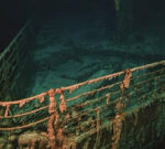 Submersible bound for Titanic goes missingouton