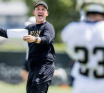 Dennis Allen shares Coach of the Year chances with 3-time winner Bill Belichick