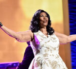 Jury chooses file discovered in Aretha Franklin’s sofa is a legitimate will