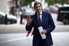 UnitedStates envoy Kerry showsup in China to reboot environment talks