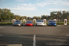 Tesla is in talks with a significant OEM to license FSD self-governing service