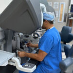 Surgeons carryout the veryfirst effective robotic liver transplant in the U.S.
