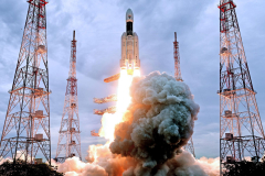 India’s Chandrayaan-3 gets closer to the Moon’s surfacearea