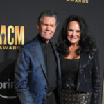 Randy Travis homage shows set for Alabama, Texas