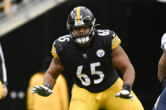 Steelers OT Dan Moore Jr. provides up humorous example for playing on the line