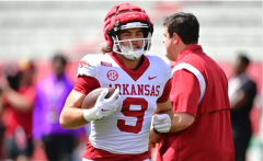 Luke Hasz called SEC ‘Freshman to Watch’ for Hogs