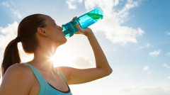 Can dehydration cause high blood pressure? Links inbetween highbloodpressure and hydration.