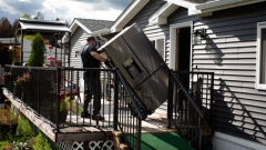 What to do with a refrigerator complete of food after a long, wildfire-induced power blackout