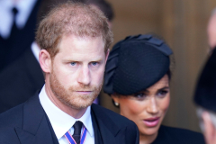 Prince Harry Urged to Pay Tribute to Queen on U.K. Visit